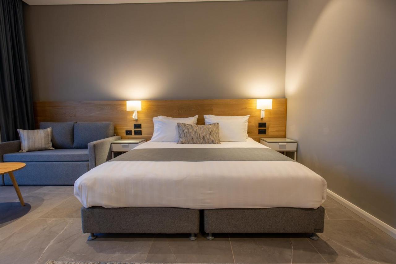 Logos Hotel In Yad Hashmona Екстериор снимка