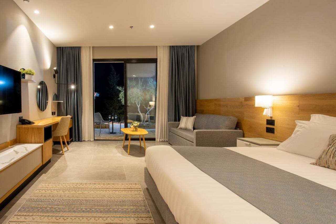 Logos Hotel In Yad Hashmona Екстериор снимка