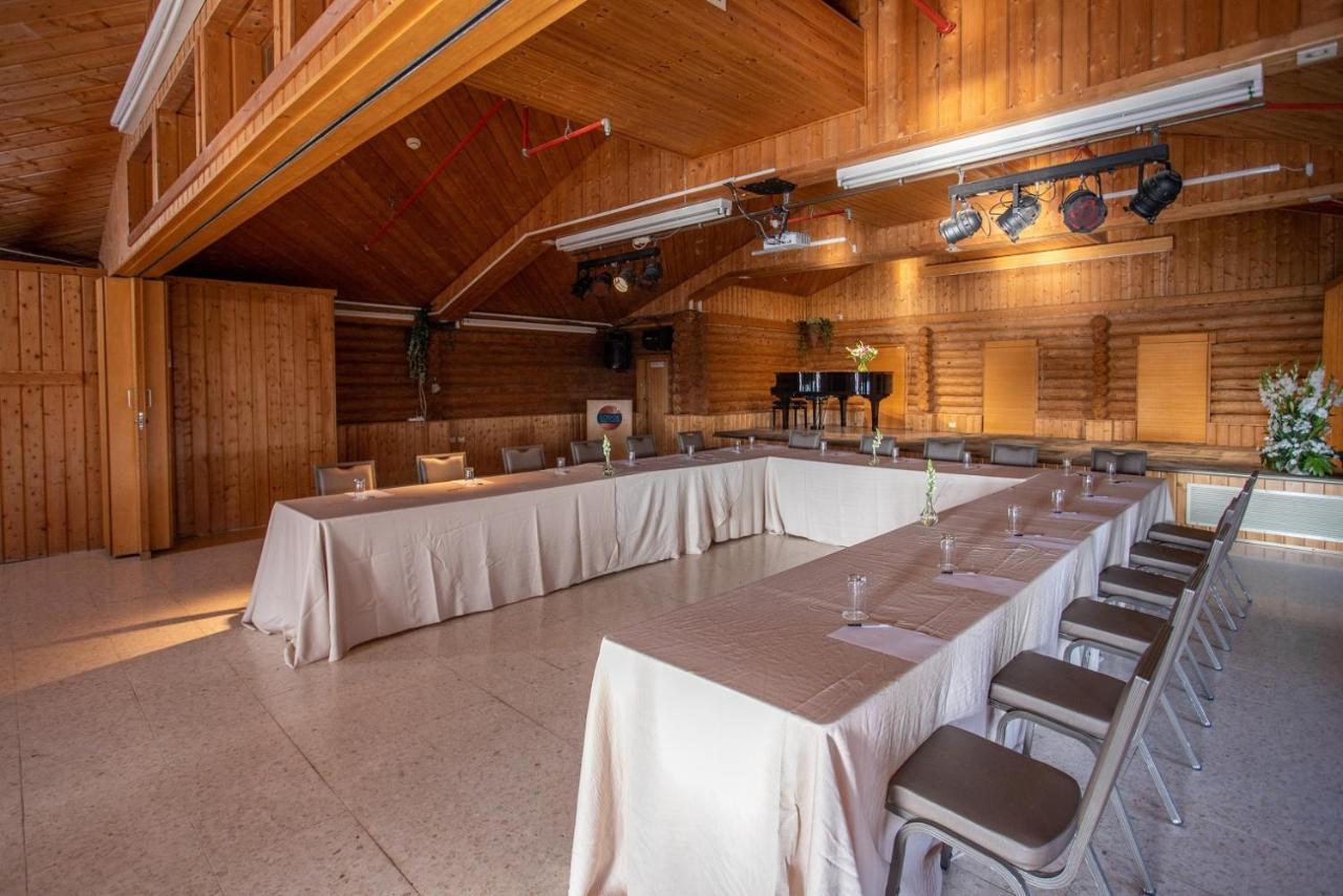 Logos Hotel In Yad Hashmona Екстериор снимка