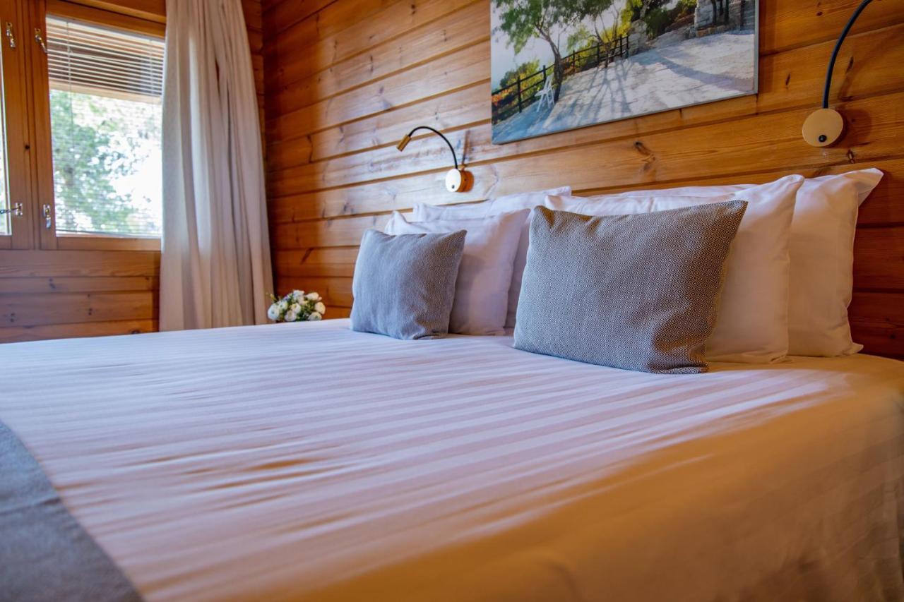 Logos Hotel In Yad Hashmona Екстериор снимка